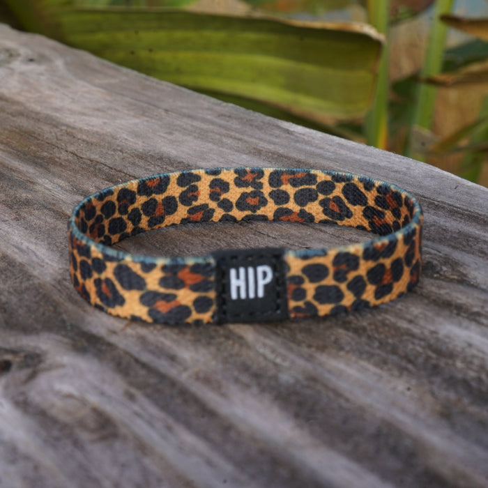 Safari Strands Leopard