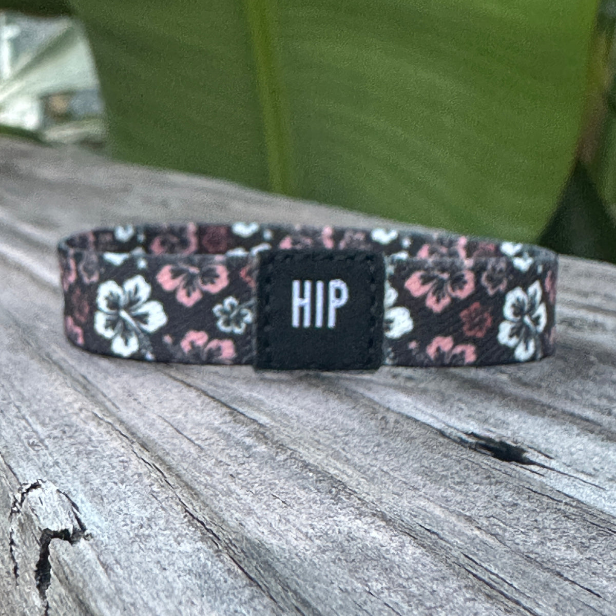 Totally Tropical Midnight Maui Pink